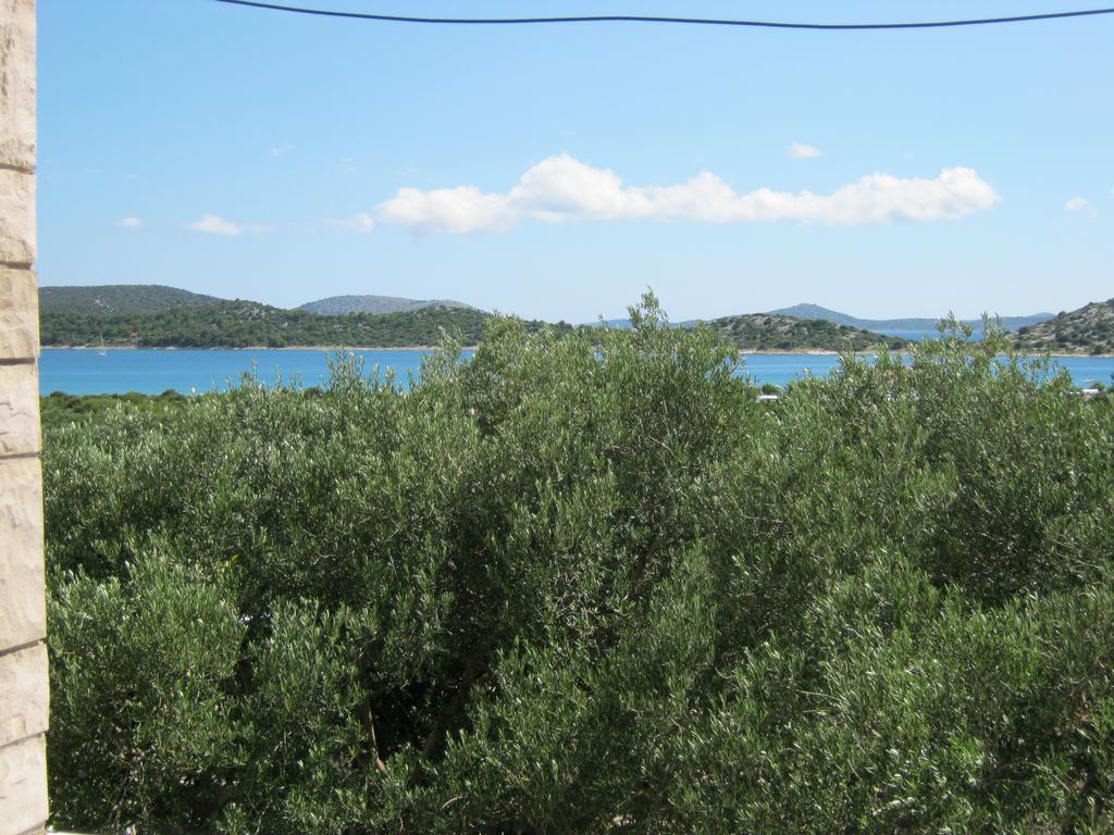 Apartments Nestor Tribalj Rom bilde
