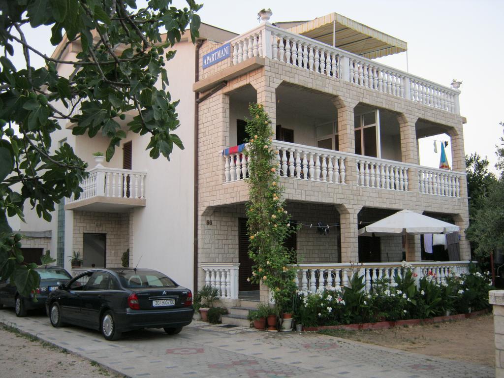 Apartments Nestor Tribalj Eksteriør bilde